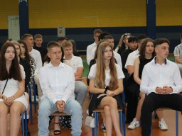 absolwenci_2023-08