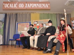 ocalic_od_zapom_24