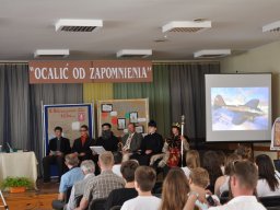 ocalic_od_zapom_43