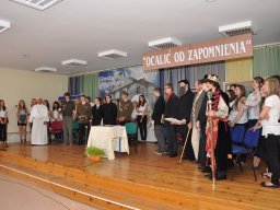 ocalic_od_zapom_51
